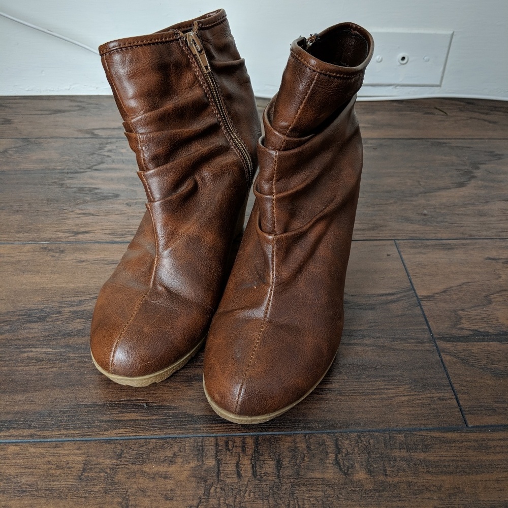 Ankle boots